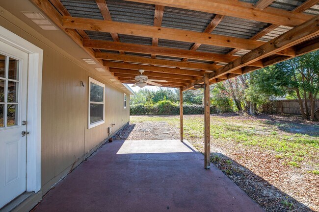 Building Photo - Great Rental in Heritage South!