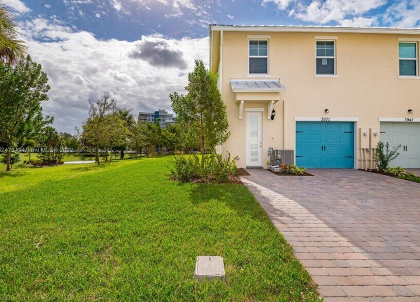 Building Photo - 3932 Long Leaf Ln