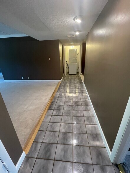 Hallway - 493 Canberra Dr