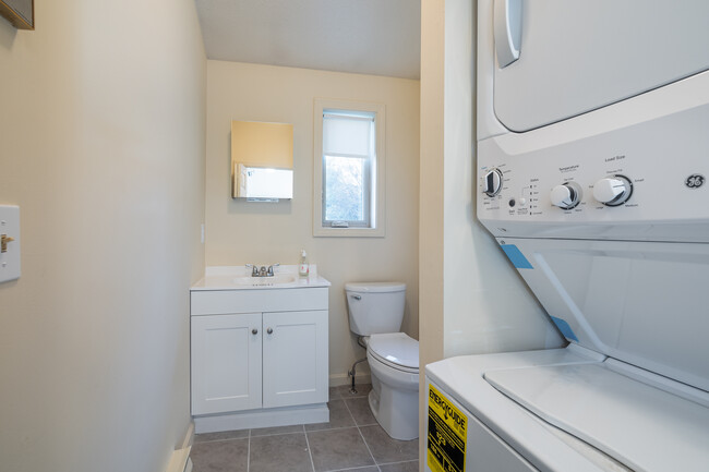 Half bath w/laundry - 335 S Pier Rd