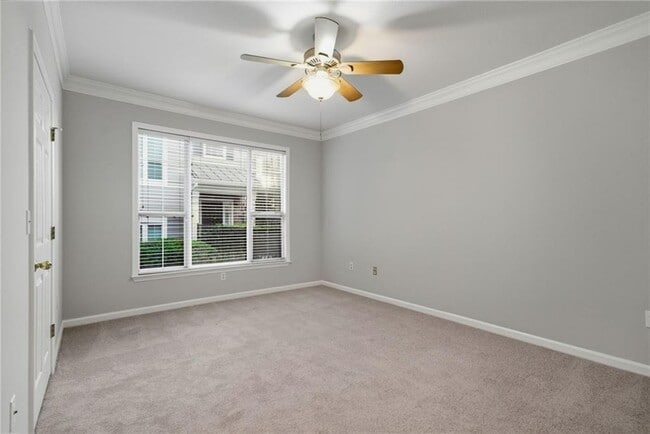 Building Photo - 2400 Cumberland Pkwy SE