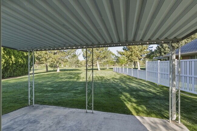 Building Photo - 2871 Marrcrest W