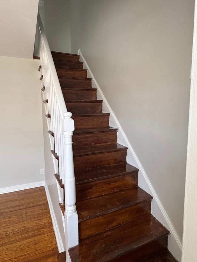 Building Photo - 2-Bedroom Home with Spacious Yard in Junia...