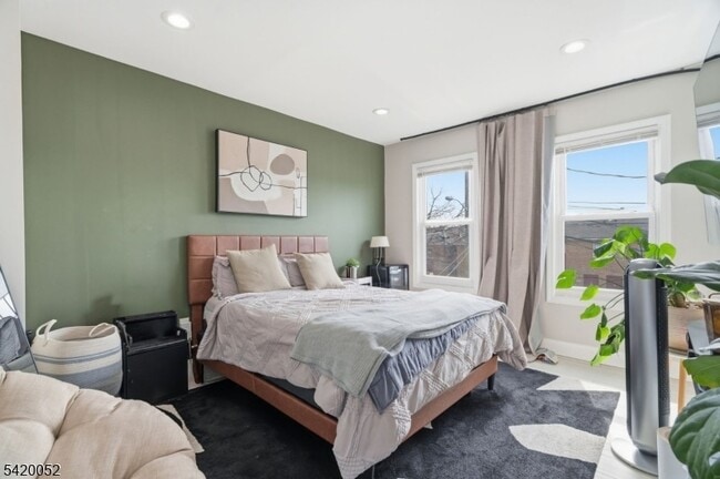 Building Photo - 87 Madison Ave