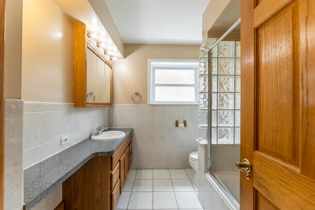 Building Photo - 5328 Latrobe Ave