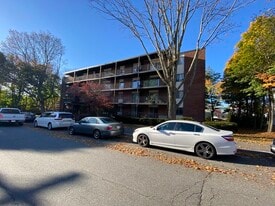 Building Photo - 45 Oval Rd