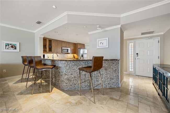 Building Photo - 265 Barefoot Beach Blvd