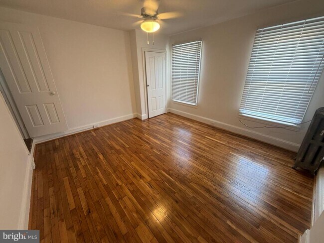 Building Photo - 1206 Green St