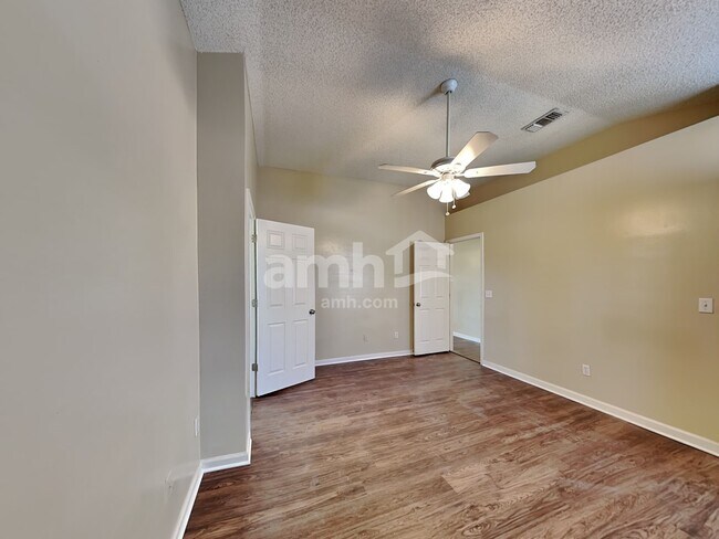 Building Photo - 2377 Companion Cir E