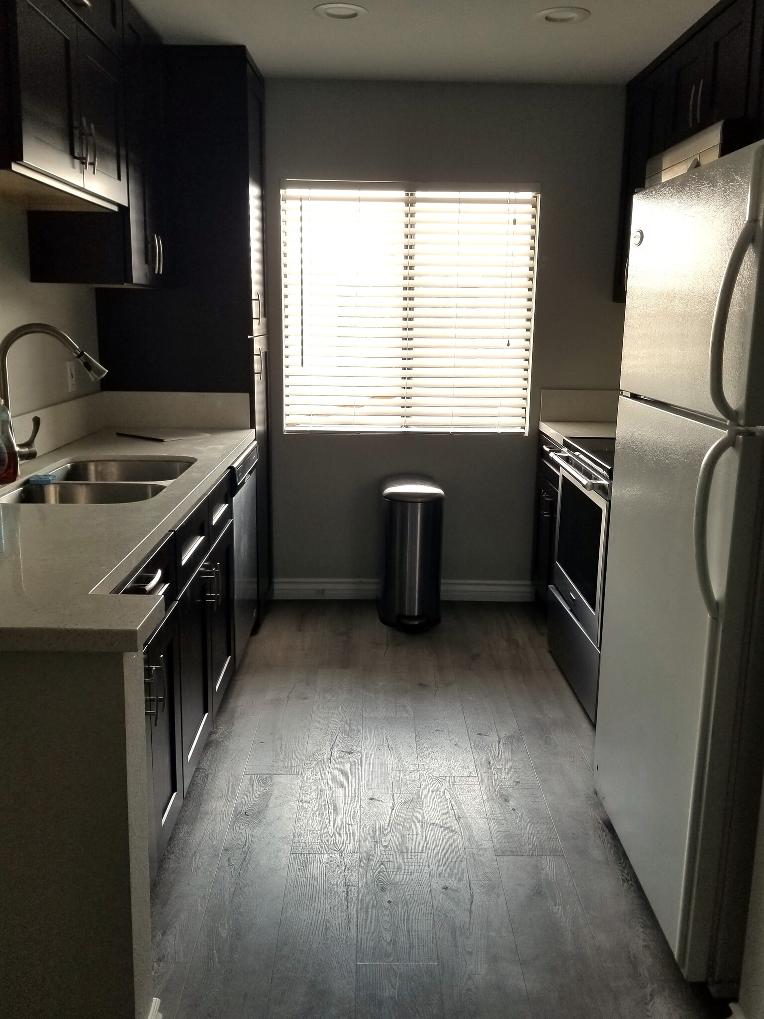 Kitchen - 3028 W Cheryllyn Ln