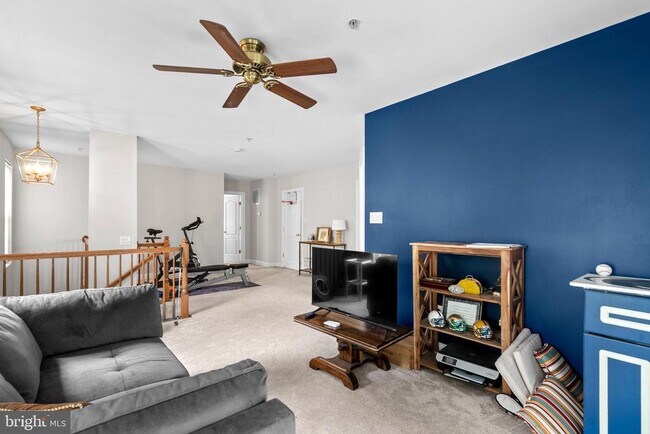 Building Photo - 15 Swanton Ln