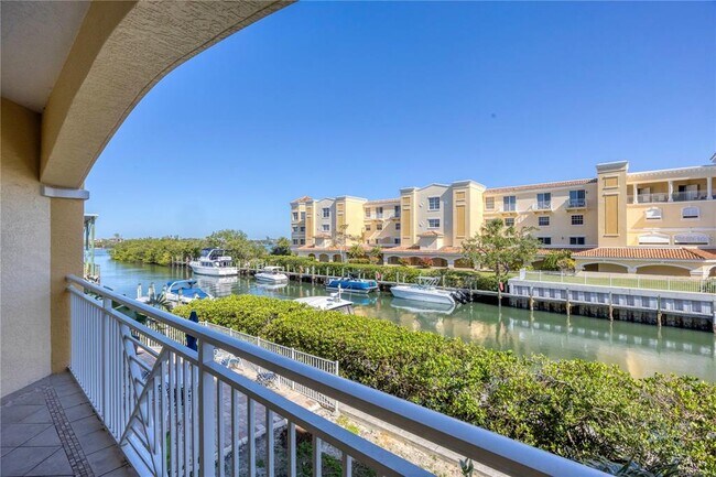 Building Photo - 14041 Bellagio Way