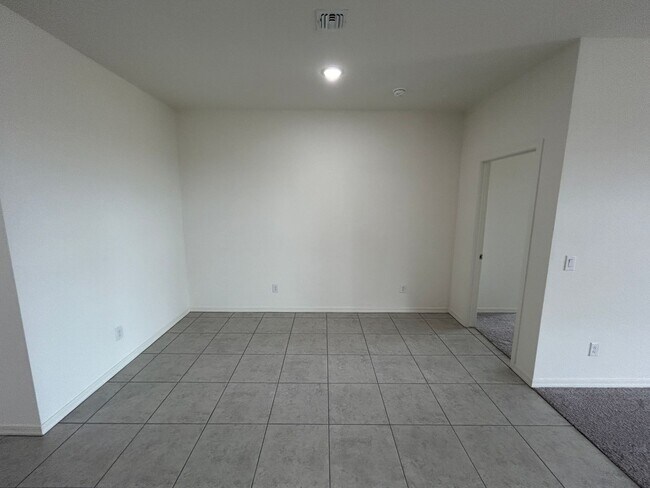 Building Photo - 20120 W Palo Verde Dr
