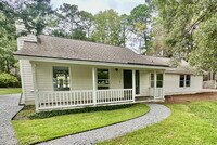 Building Photo - Completely Remodeled Ranch Style Home in t...