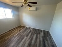 Building Photo - 2816