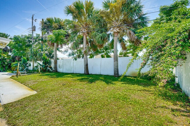 Building Photo - 103 Essex Dr