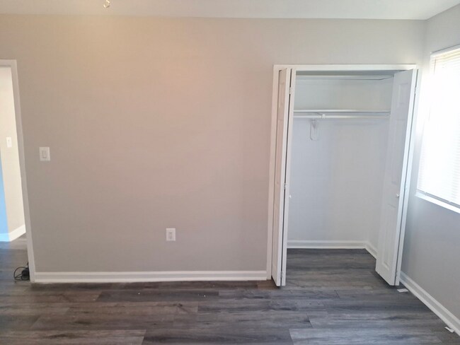 Building Photo - 2025 Move-In Special – $200 Off First Mont...
