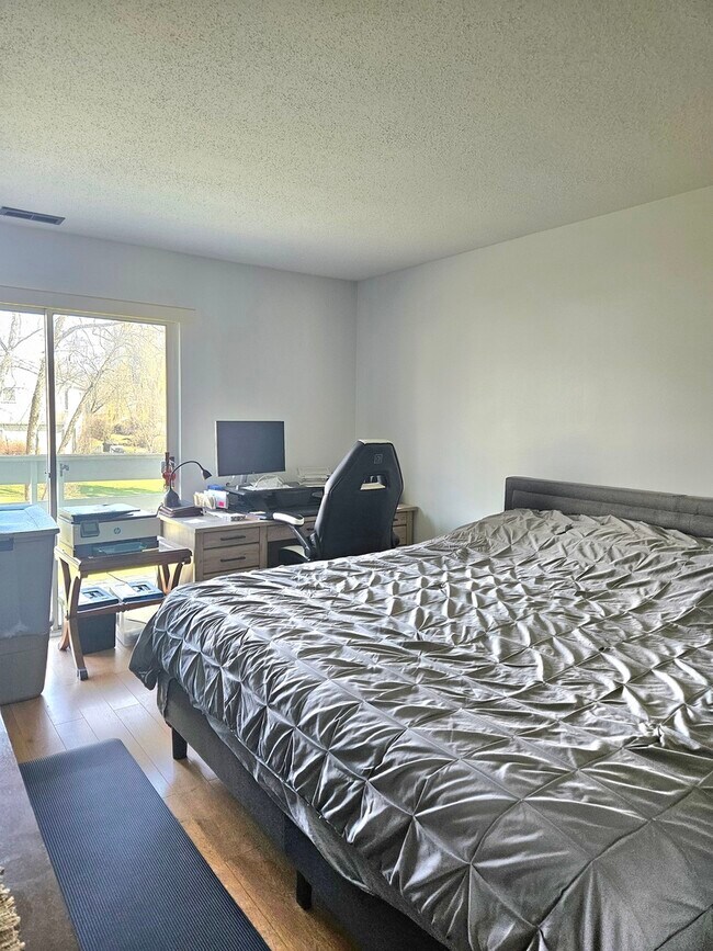 Building Photo - 1068 Courtland Dr