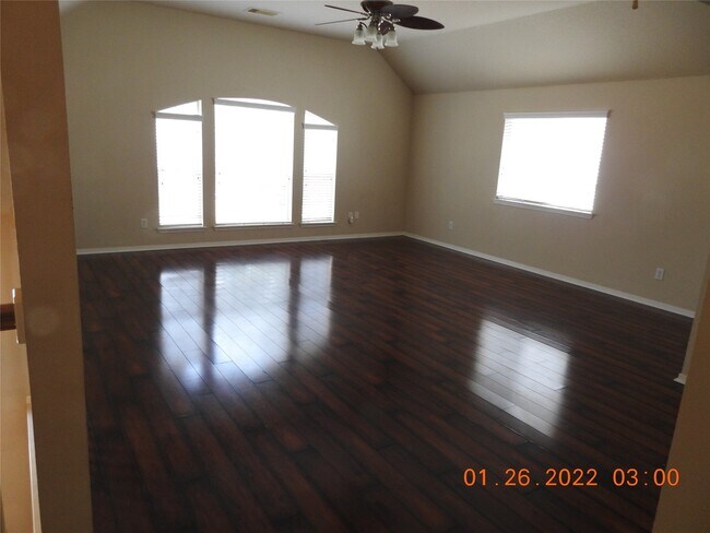 Building Photo - 24227 Silversmith Ln