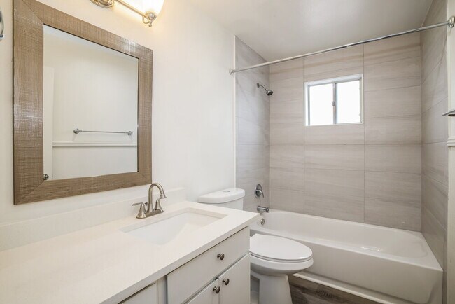 Building Photo - 6643 E Decatur St