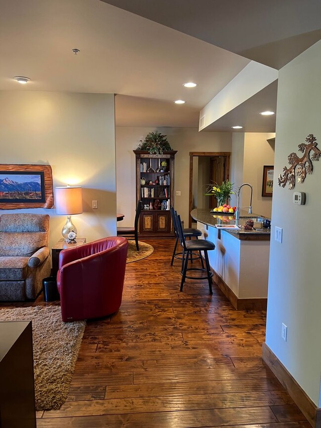 Building Photo - Ann's Mountain View 2 bd 2 Bath Monterra C...