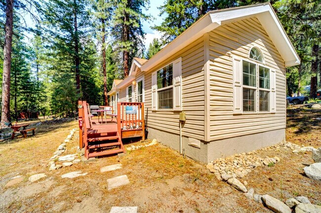 Building Photo - 16934 Tyee Dr