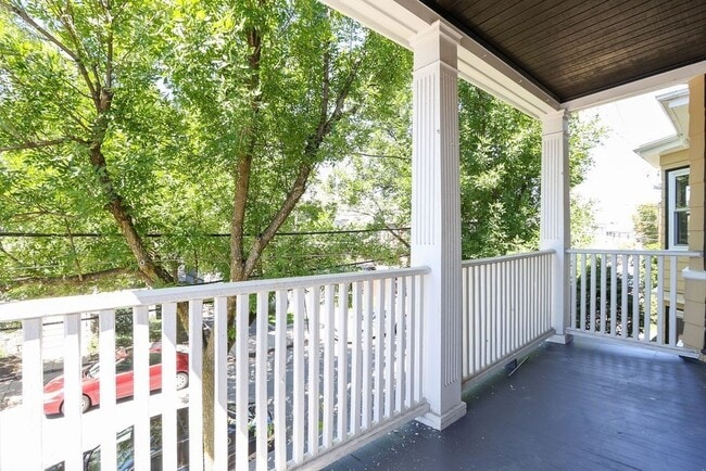 Building Photo - 29 Gibbens St