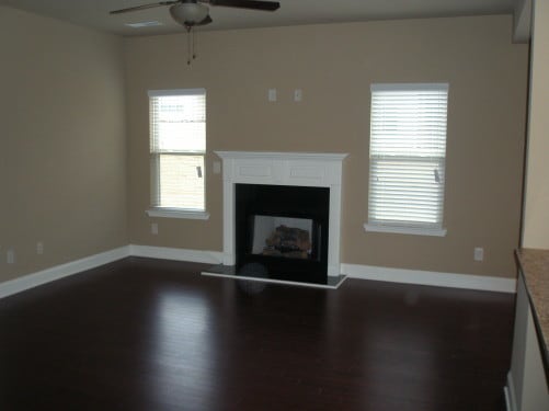 Building Photo - 3525 Fallen Oak Ln