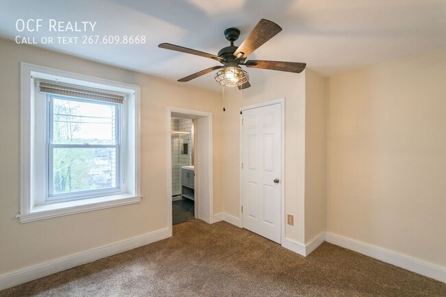Building Photo - 4562 Silverwood St