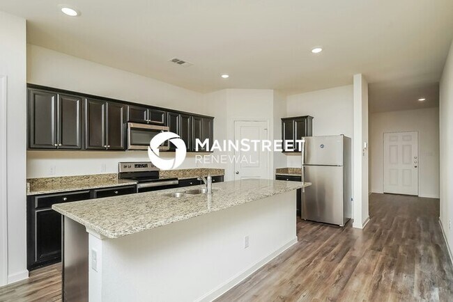 Building Photo - 4 Bedroom Pet-Friendly Home in Crowley, TX with Main Street Renewal
