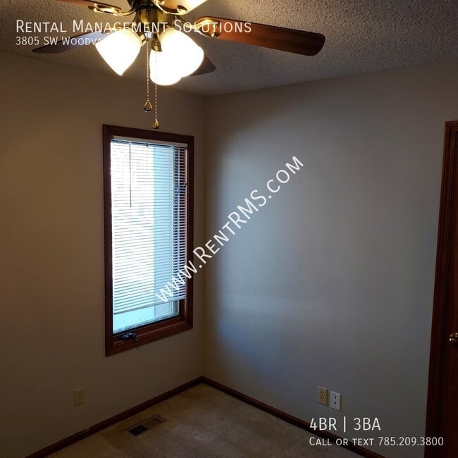 Building Photo - 3805 SW Wood Valley Dr