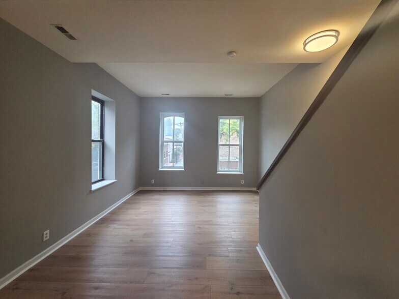 Building Photo - 1217 Lami St