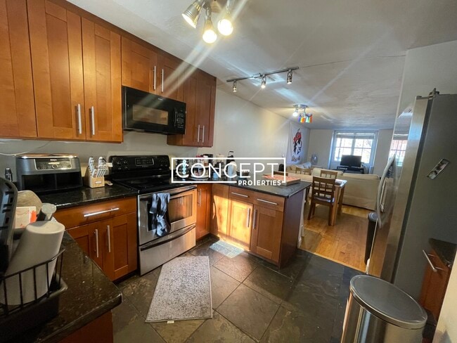 Building Photo - 1430 Tremont St