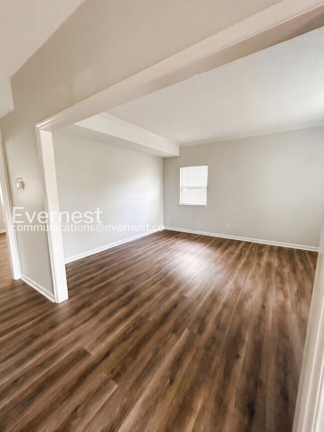 Building Photo - 9601 Marshbrooke Rd