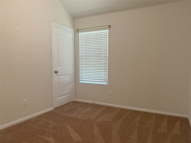 Building Photo - 8404 Muddy Creek Dr