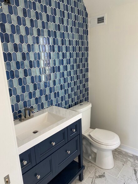 Building Photo - 3406 Conrad St