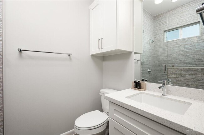 Building Photo - 5009 Sonora Ave W