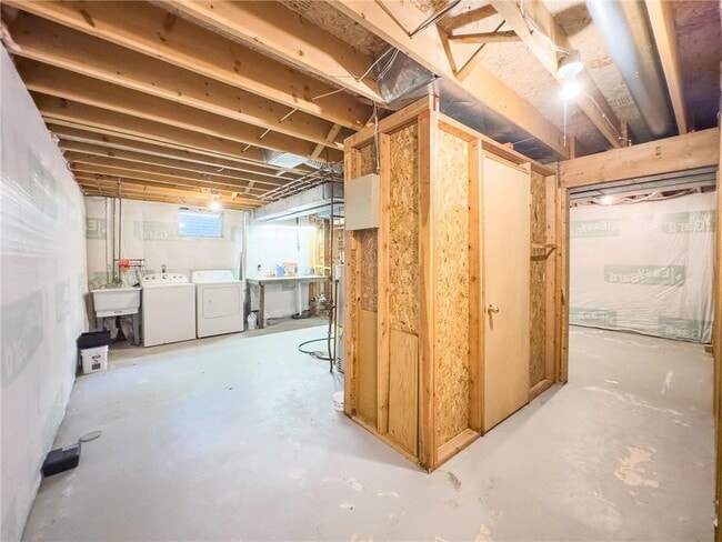 Building Photo - 1051 Northview Park Rd