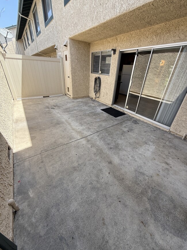 Building Photo - 5209 Perkins Rd