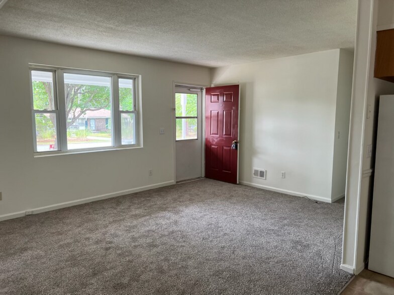 Building Photo - 4932 McDonald Ave