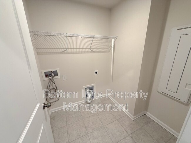 Building Photo - 1233 Bigelow St