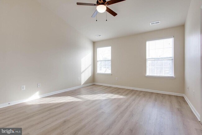 Building Photo - 1919 Beckman Ter