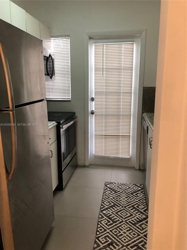 Building Photo - 911 Meridian Ave