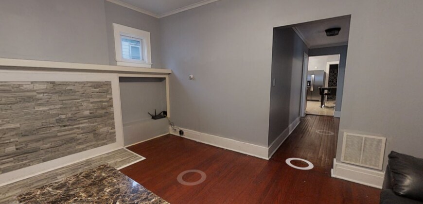 Building Photo - 1322 Madison St