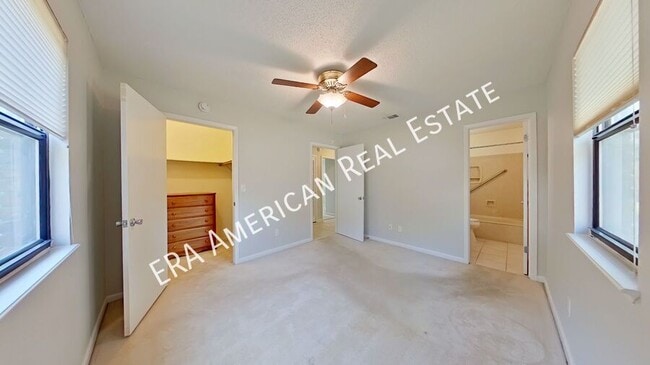 Building Photo - 411 31st St