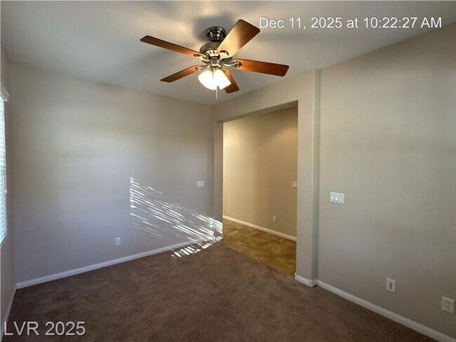 Building Photo - WONDERFUL 2-STORY HOME IN THE SW!