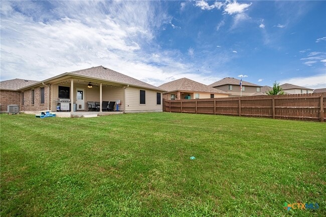 Building Photo - 5541 Perdita Dr