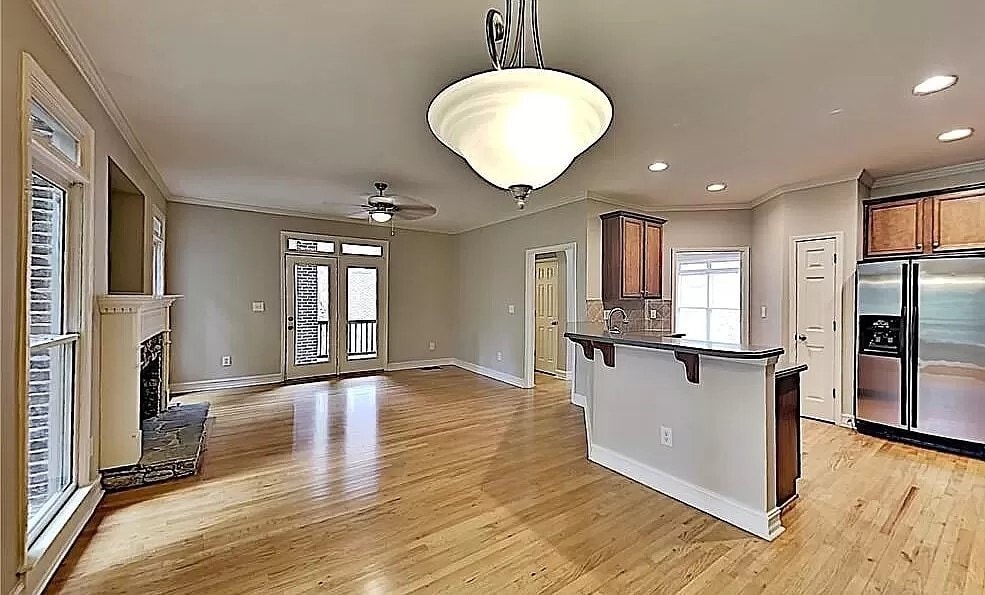 Building Photo - 7257 Village Creek Trace