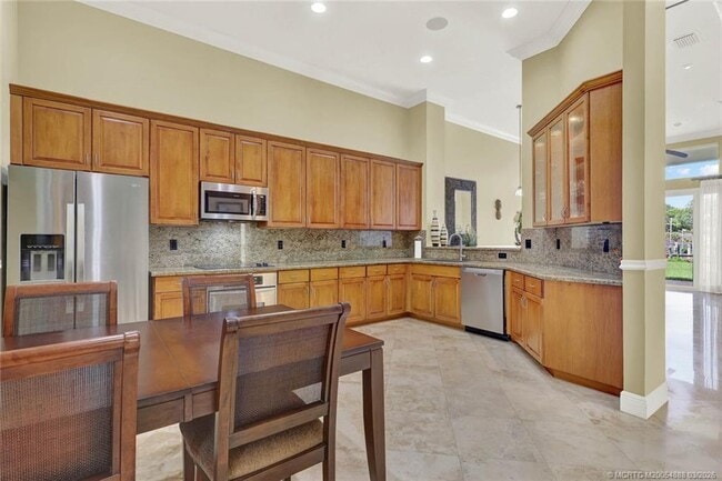 Building Photo - 2434 SW Island Creek Trail