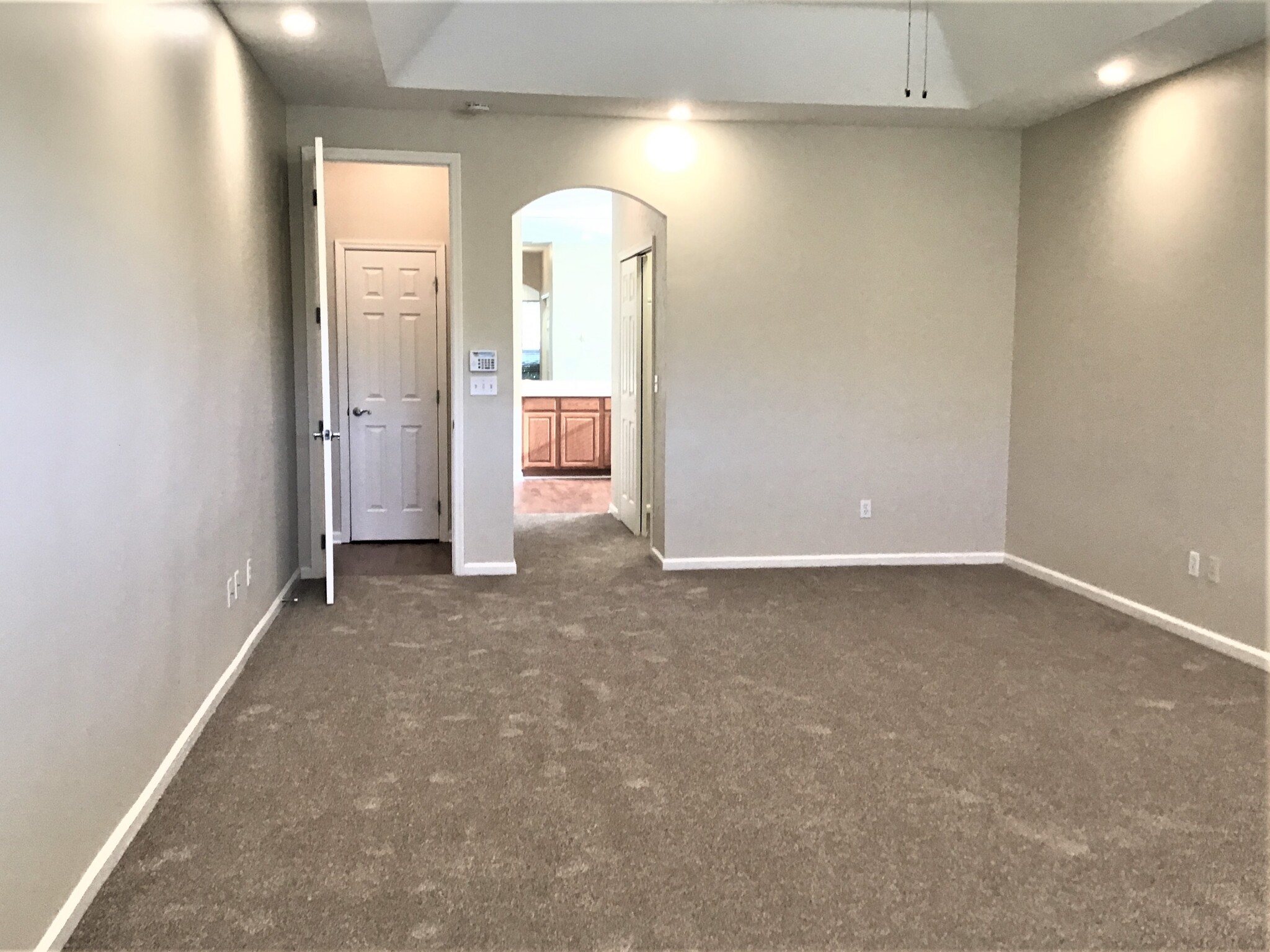 Building Photo - 404 Bayridge Ct